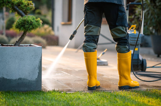 Best Pressure Washing Patio  in Middletown, CA